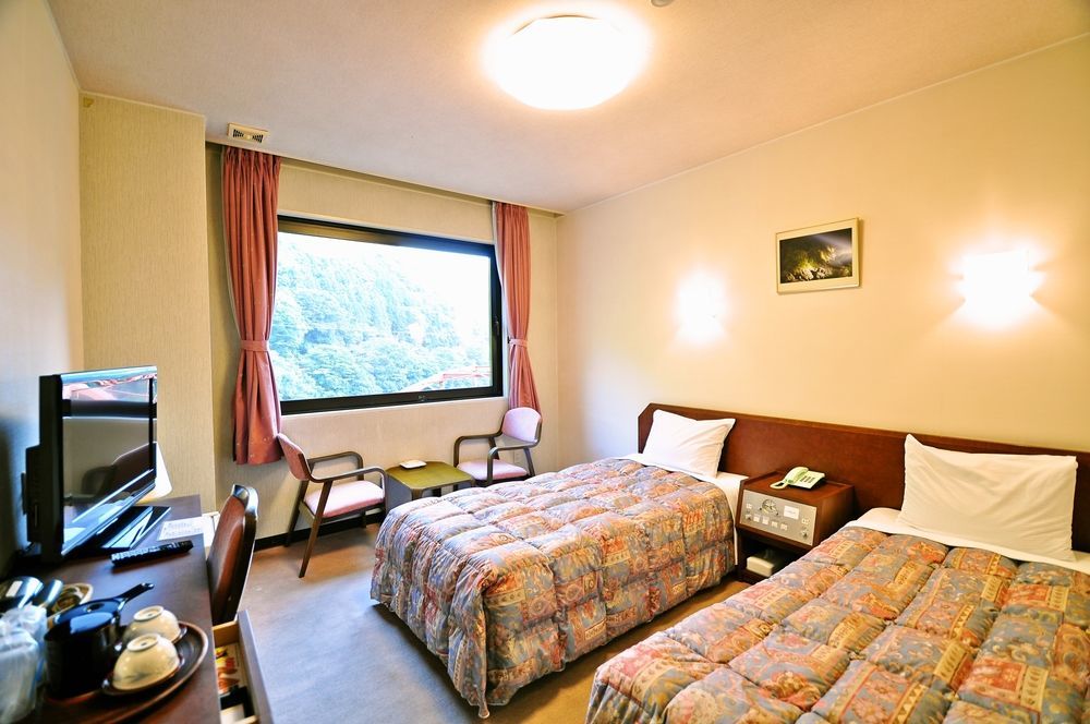 Obokekyo Mannaka Hotel Miyoshi  Buitenkant foto