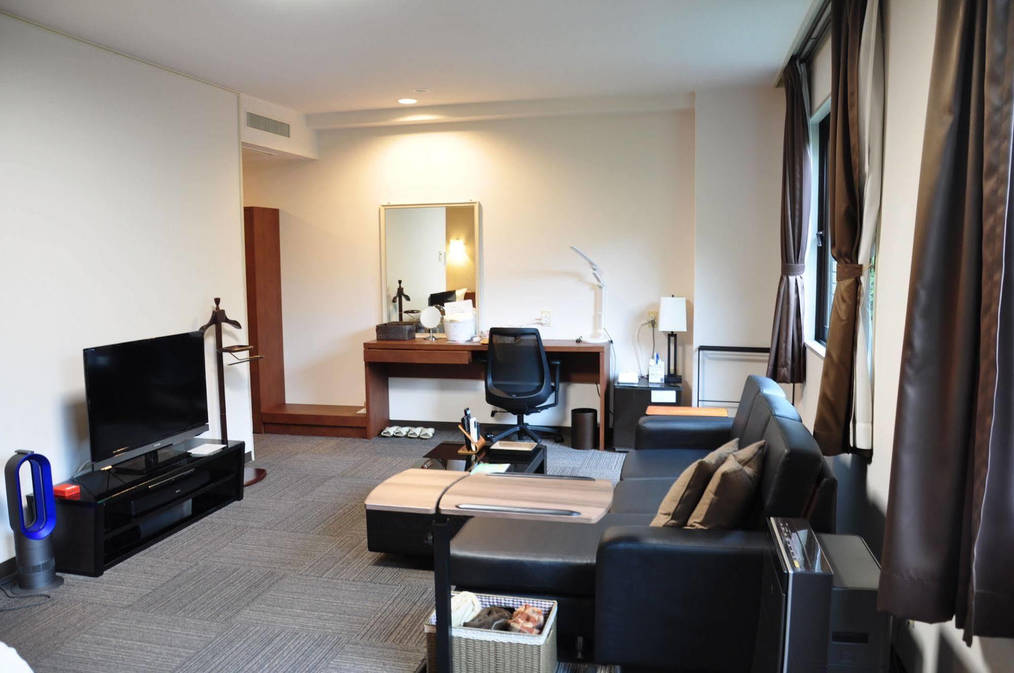 Obokekyo Mannaka Hotel Miyoshi  Buitenkant foto